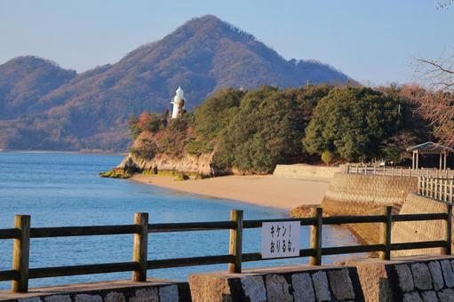 大久野島の灯台の景色 大久野島の灯台の景色 灯台,大久野島,島の写真素材