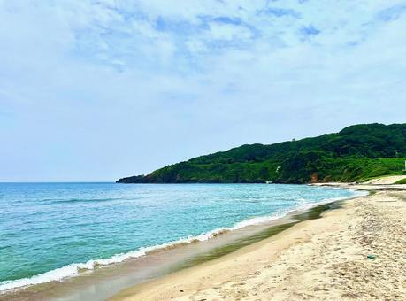 誰もいない砂浜 誰もいない砂浜の写真