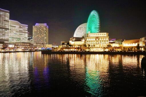 汽車道からのみなとみらいの夜景 夜景,横浜,風景の写真素材