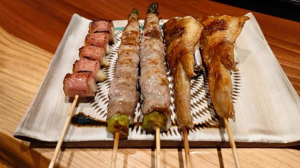 焼き鳥 焼き鳥 やきとり,焼き鳥,手羽先の写真素材