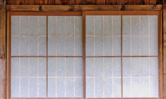 和の趣あふれる古民家の障子 和の趣あふれる古民家の障子 古民家,障子,和室の写真素材