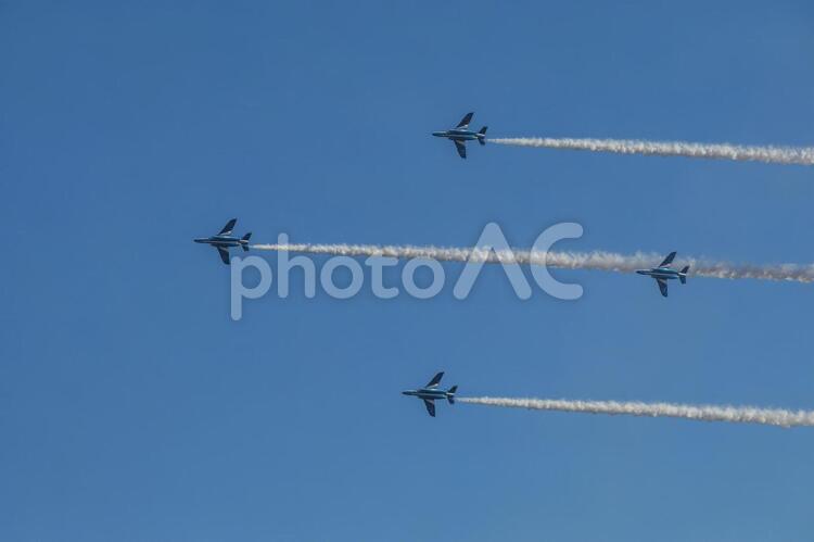 航空ショーでのアクロバット飛行 航空祭,航空ショー,入間の写真素材