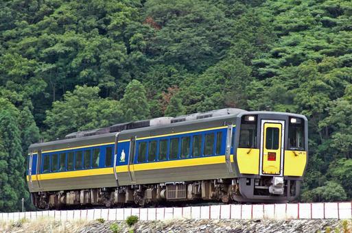 キハ187系　特急スーパーいなばの写真