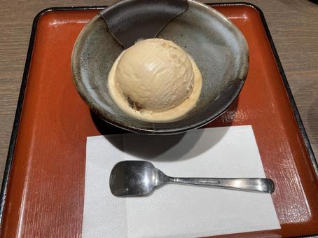 黒糖アイスクリーム、甘味 黒糖アイスクリーム、甘味の写真