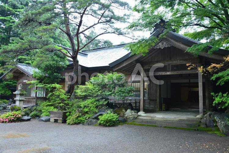 霧島神宮の社務所 神社,霧島神宮,神宮の写真素材