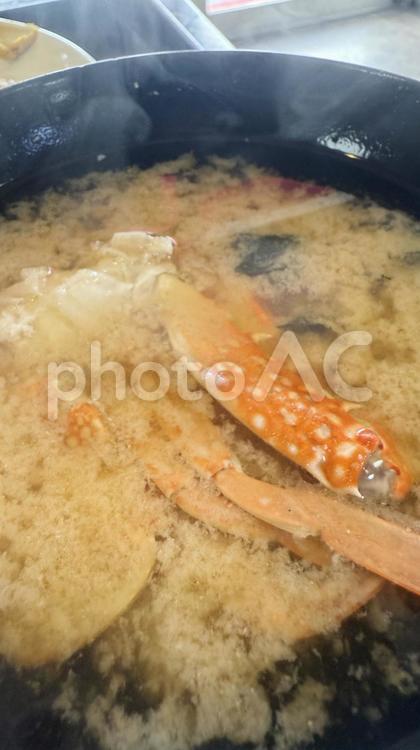 日本海で撮れたカニの味噌汁 味噌汁,汁物,蟹足の写真素材
