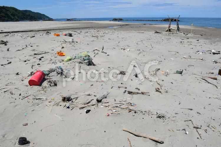 海岸の漂着物 環境問題 ゴミ問題 海岸の漂着物,ゴミ,ゴミ問題の写真素材