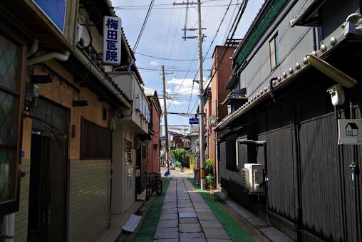 昭和の雰囲気を残す町角 町角,路地,隘路の写真素材