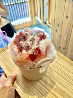 いちごのかき氷 いちごのかき氷 いちご,いちごのかき氷,冷たいの写真素材