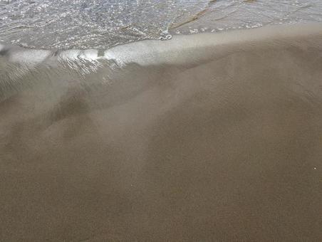 千里浜の波打ち際 千里浜の波打ち際の写真