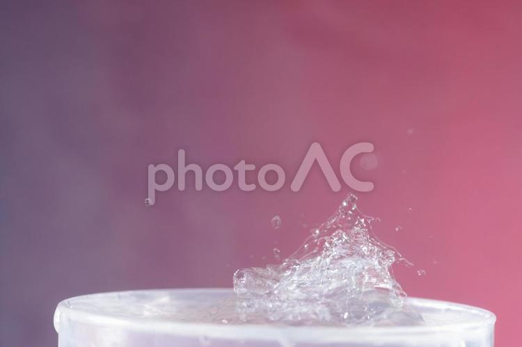 水滴百変化 水滴百変化 水滴,不思議,一瞬の写真素材