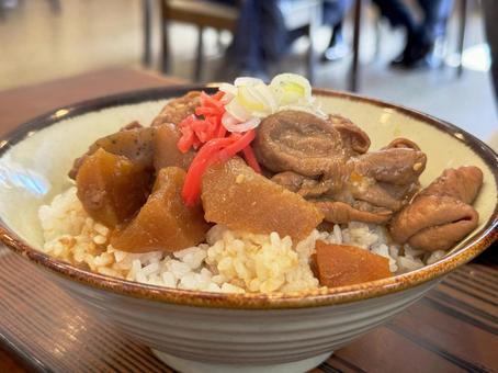 もつ煮丼 もつ煮丼,もつ煮込み,モツ煮込みの写真素材