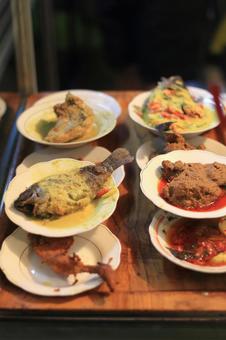インドネシア・スマトラ島の現地食 インドネシア・スマトラ島の現地食の写真