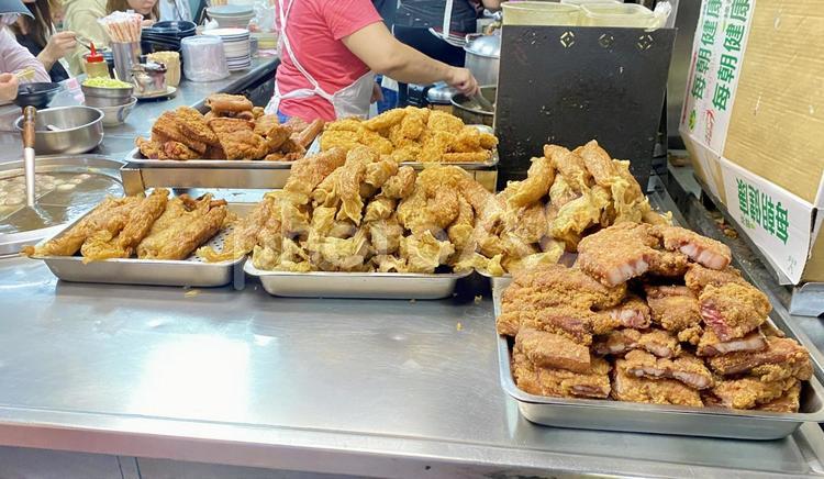 台湾の伝統料理　雞捲 チキンロール 雞捲,チキンロール,台湾の写真素材