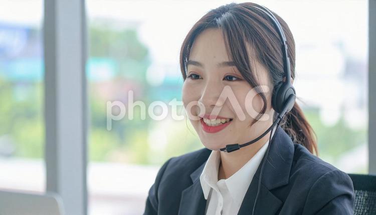 電話サポートのイメージ 女性,ビジネスウーマン,ビジネスの写真素材