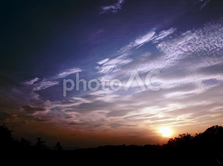 夕暮れ時の空 空,夕暮れ,日没の写真素材