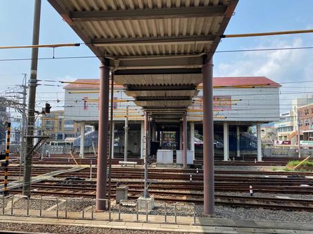 阪急電鉄・桂駅の駅舎・ホーム 阪急電鉄・桂駅の駅舎・ホームの写真