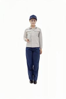 作業服の女性 作業服の女性 女性,ビジネスウーマン,ノートパソコンの写真素材