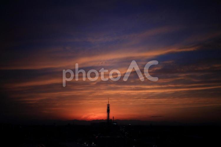 田無タワーの夕焼け 鉄塔,田無タワー,夕焼けの写真素材