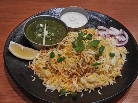 インド料理店のビリヤニ インド料理店のビリヤニ ビリヤニ,バスマティライス,インド料理の写真素材