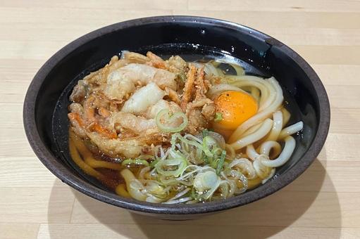 かき揚げ月見うどん かけうどん,うどん,月見の写真素材