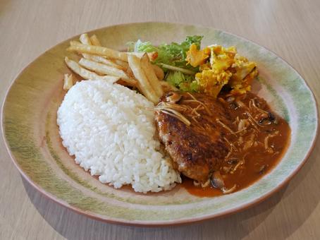 洋食屋さんの「きのこハンバーグライス」 ハンバーグ,洋食屋,きのこソースの写真素材