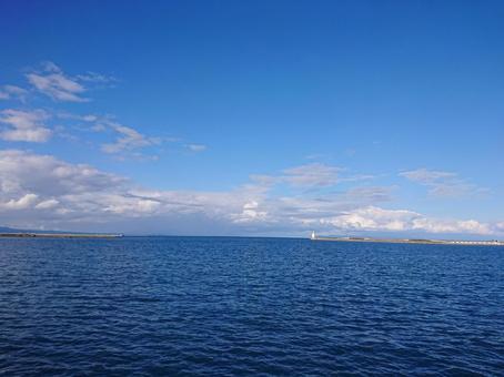 水平線と夏の海 雲 水平線と夏の海 雲 夏,青空,海の写真素材