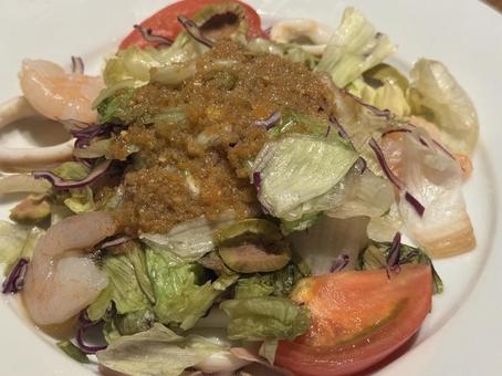 野菜サラダ サラダ,美味しい,エビの写真素材