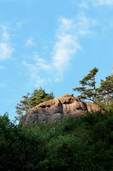 鬼面石(山形県南陽市) 鬼面石(山形県南陽市) 鬼面石,鬼面岩,石の写真素材