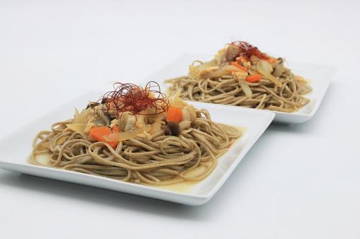 親子そばパスタ 親子そばパスタ そばパスタ,そば,蕎麦の写真素材
