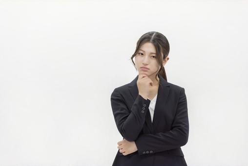 考えるビジネスウーマン 考えるビジネスウーマン 女性,ビジネスウーマン,人物の写真素材