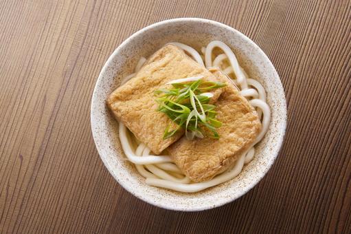 きつねうどん きつねうどん きつねうどん,おあげ,うどんの写真素材