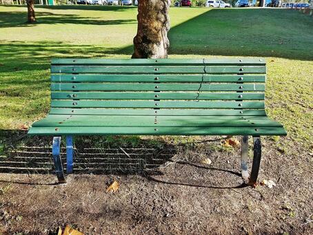 緑色のベンチ 緑色のベンチ ベンチ,緑,グリーンの写真素材