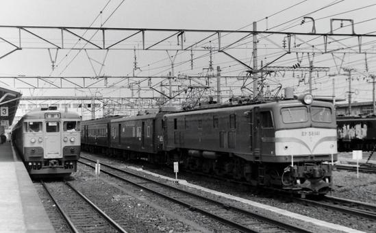 東北本線 / 黒磯駅で撮影したEF58形 のりもの,鉄道写真,鉄道車両の写真素材