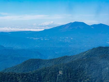 白砂山から浅間山方面 白砂山から浅間山方面 白砂山,群馬,登山の写真素材