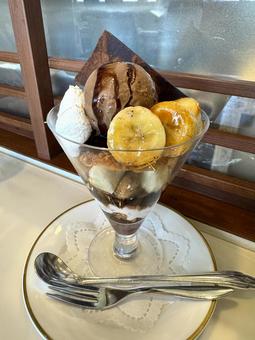 チョコレートパフェ チョコレートパフェ チョコレートパフェ,パフェ,チョコレートの写真素材
