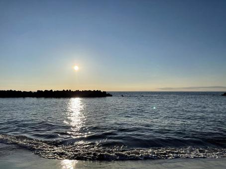 海　太陽　穏やかの写真