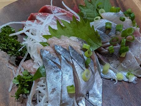 刺身盛り合わせの写真