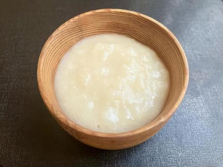 甘酒/木の器/黒背景 甘酒,糀甘酒,飲み物の写真素材