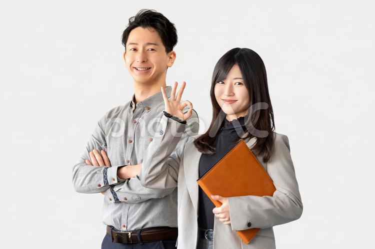 男女2人のビジネスチームワークイメージ 男性,女性,男女の写真素材