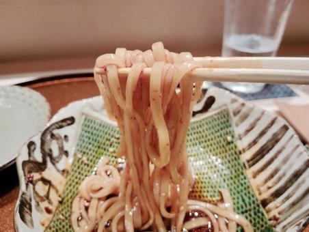 よだれ鶏のタレを使ったうどん よだれ鶏のタレを使ったうどん うどん,タレ,よだれ鶏の写真素材