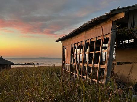 日本海の夕暮れ 日本海の夕暮れ 夕暮れ,日本海,海の写真素材