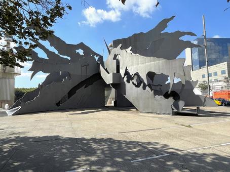 サンツ駅前のモニュメント（バルセロナ） バルセロナ,スペイン,カタルーニャの写真素材