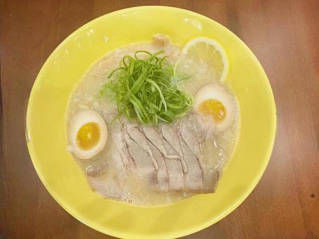 レモンラーメン レモンラーメン ラーメン,塩ラーメン,鶏白湯の写真素材