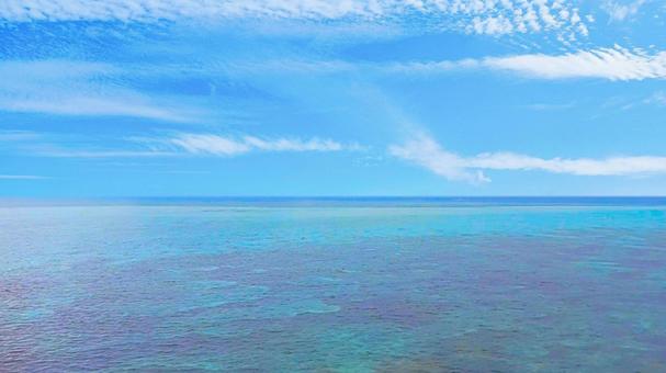 美しい海 宮古島伊良部大橋2 美しい海 宮古島伊良部大橋2 宮古島,沖縄,観光地の写真素材