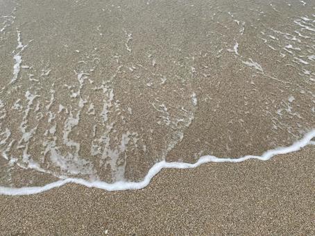 砂浜に波 砂浜,波,海の写真素材