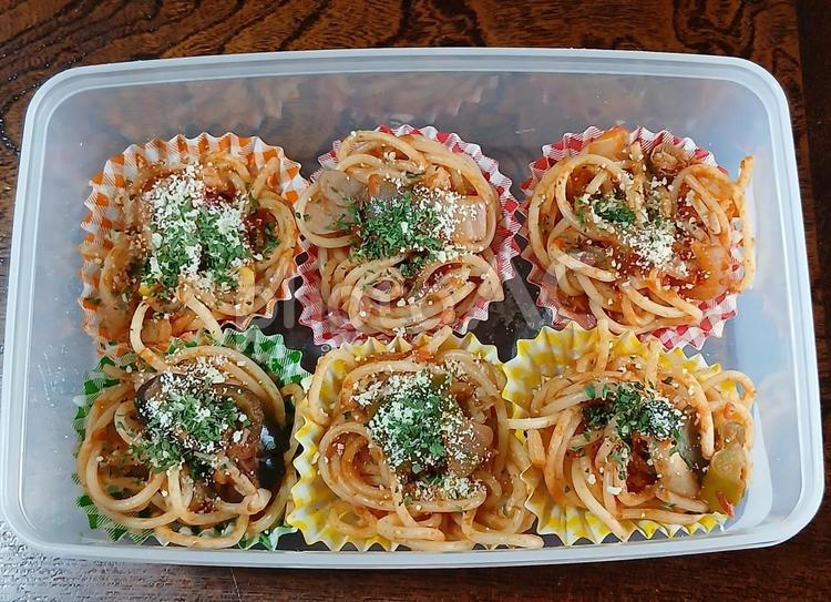 トマトソースパスタで手作り冷凍食品 パスタ,弁当づくり,作り置きの写真素材
