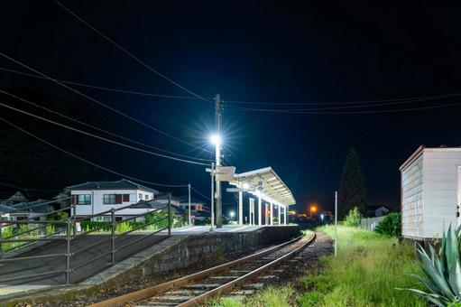夜の飫肥駅 夜の飫肥駅の写真