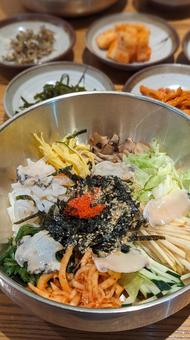 あわびビビンバ あわびビビンバ 海鮮料理,美味しそう,混ぜご飯の写真素材
