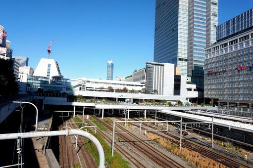 新宿駅 空,ビル,風景の写真素材